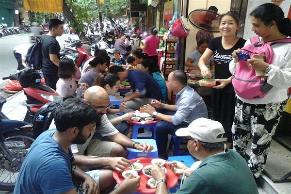 Hanoi street food tour